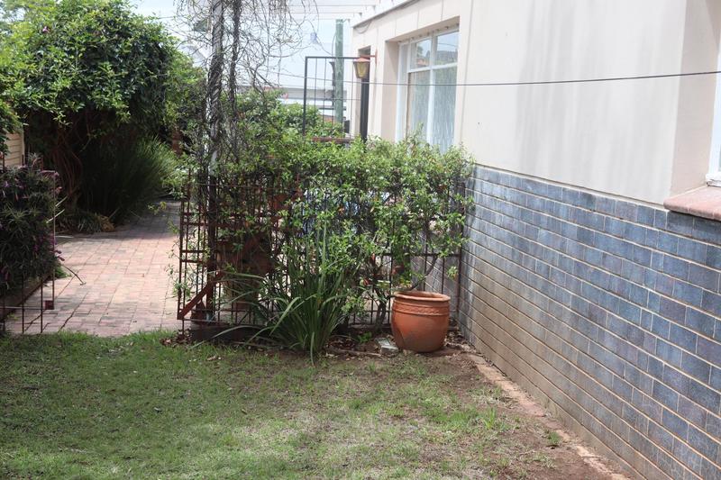 To Let 2 Bedroom Property for Rent in Grahamstown Eastern Cape